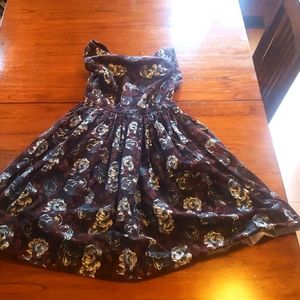 Sleeveless swing dress